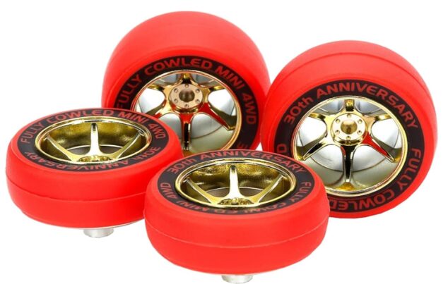 タミヤ(TAMIYA) ミニ四駆特別企画 フルカウルミニ四駆30周年 レッドスリックタイヤ&金メッキホイール 95665