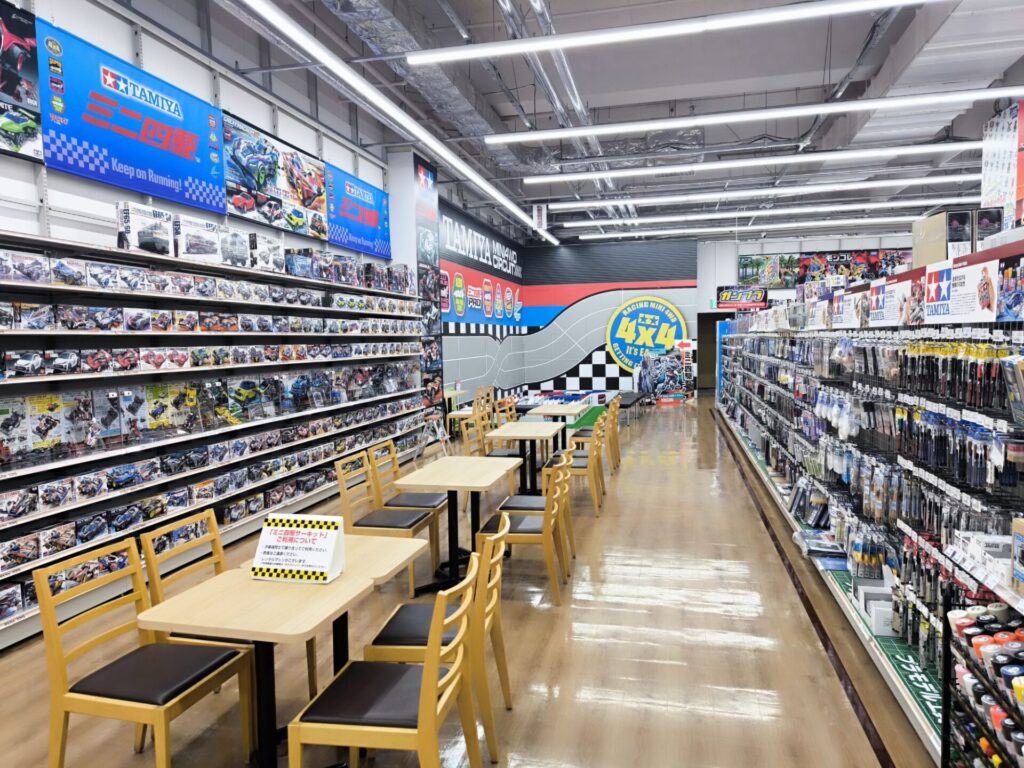 ヤマダ電機狭山店のおもちゃ屋ミニ四駆コーナー