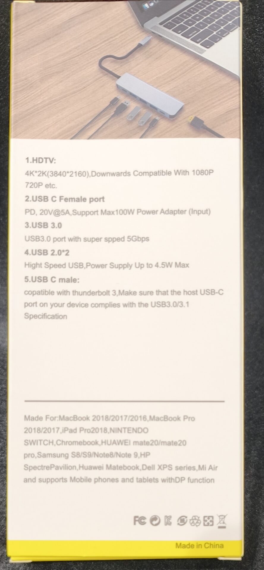 ハブの箱裏に書かれた仕様表記。PD, 20V@5A, Support Max100W Power Adapter(Input)の記載
